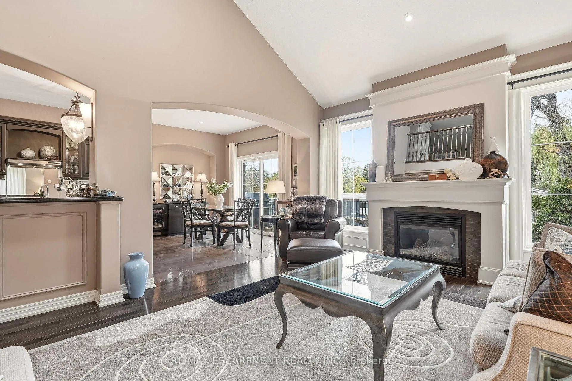 Photo 6 of 72 Mcgrath Court, Hamilton, Dundas — HOMEH