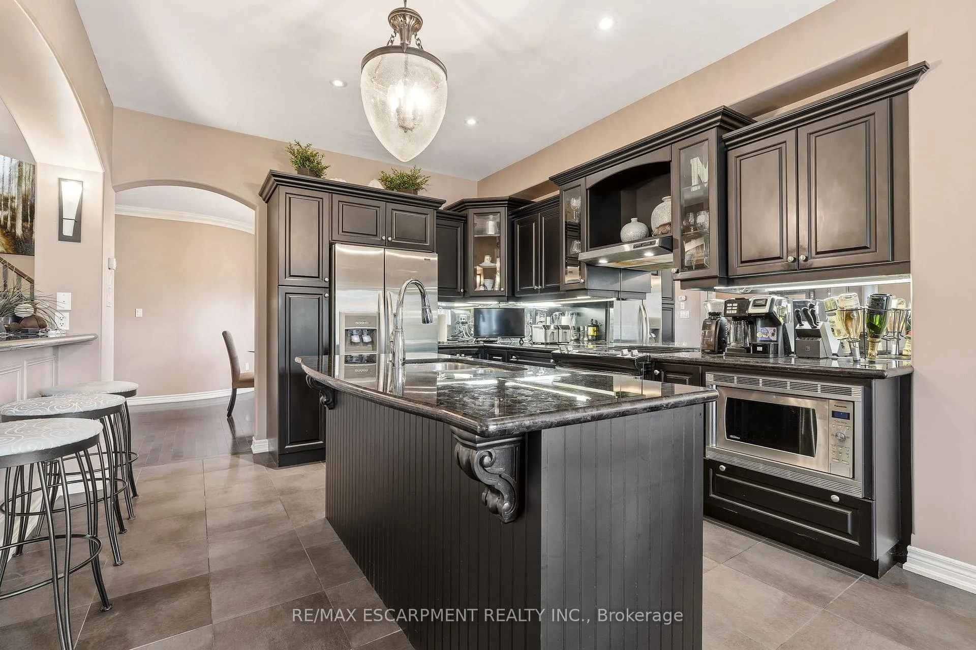 Photo 9 of 72 Mcgrath Court, Hamilton, Dundas — HOMEH