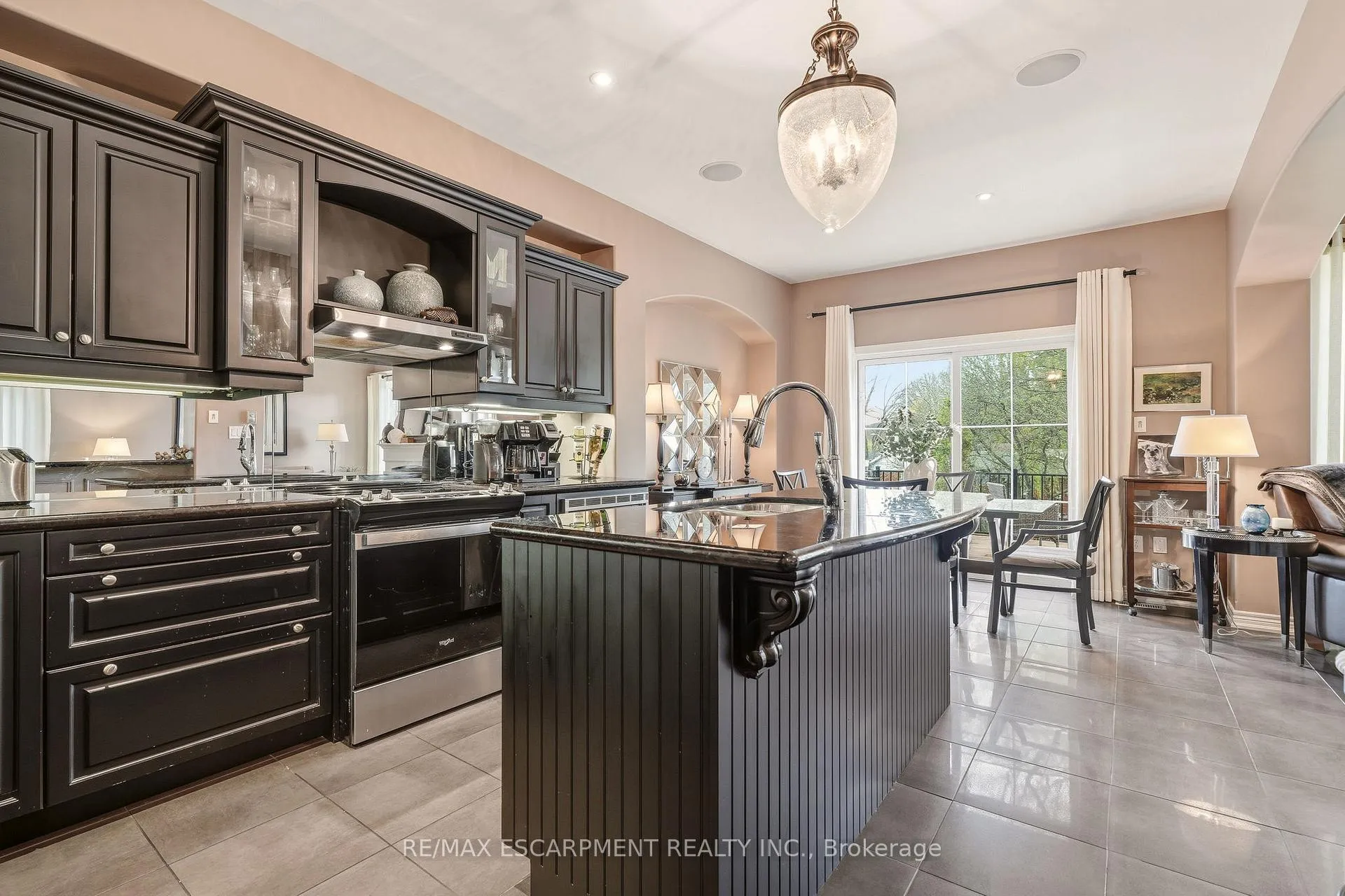 Photo 10 of 72 Mcgrath Court, Hamilton, Dundas — HOMEH