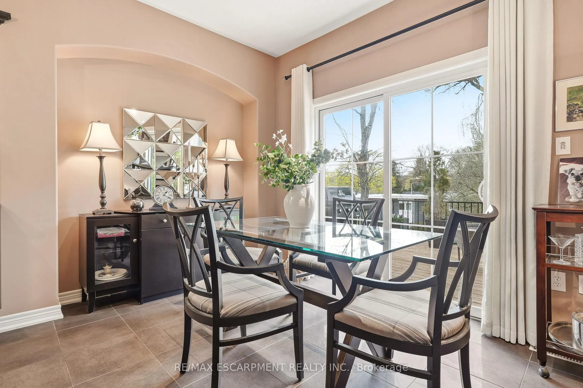Photo 12 of 72 Mcgrath Court, Hamilton, Dundas — HOMEH