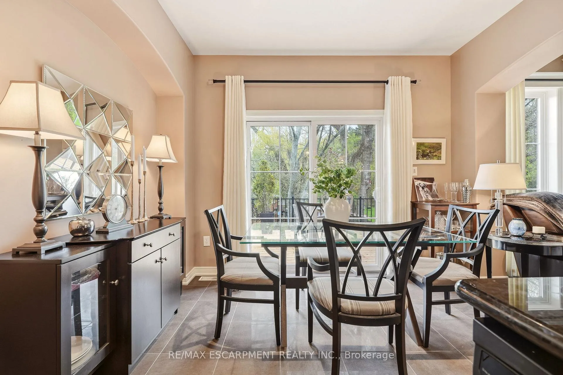 Photo 14 of 72 Mcgrath Court, Hamilton, Dundas — HOMEH