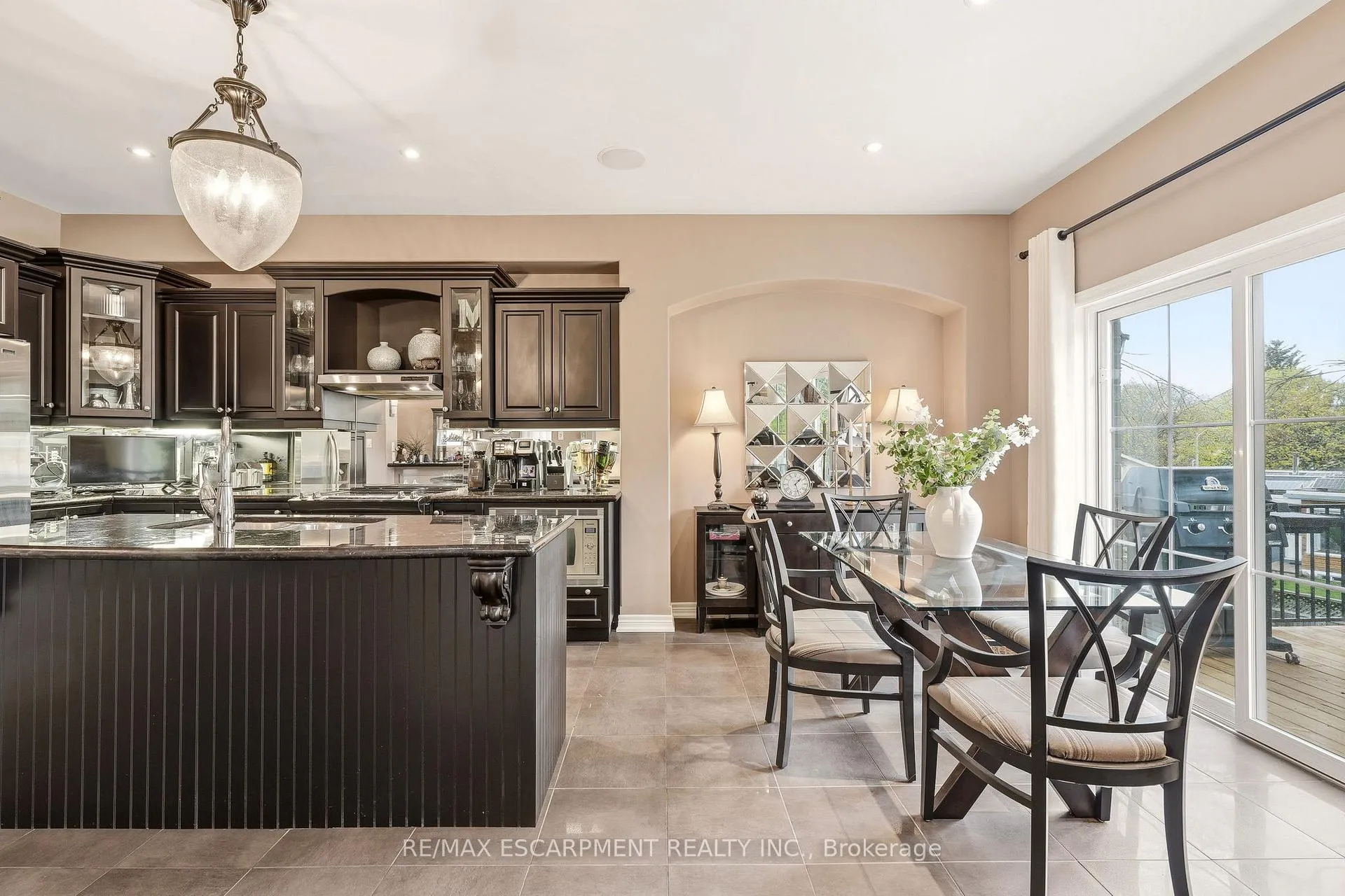 Photo 19 of 72 Mcgrath Court, Hamilton, Dundas — HOMEH