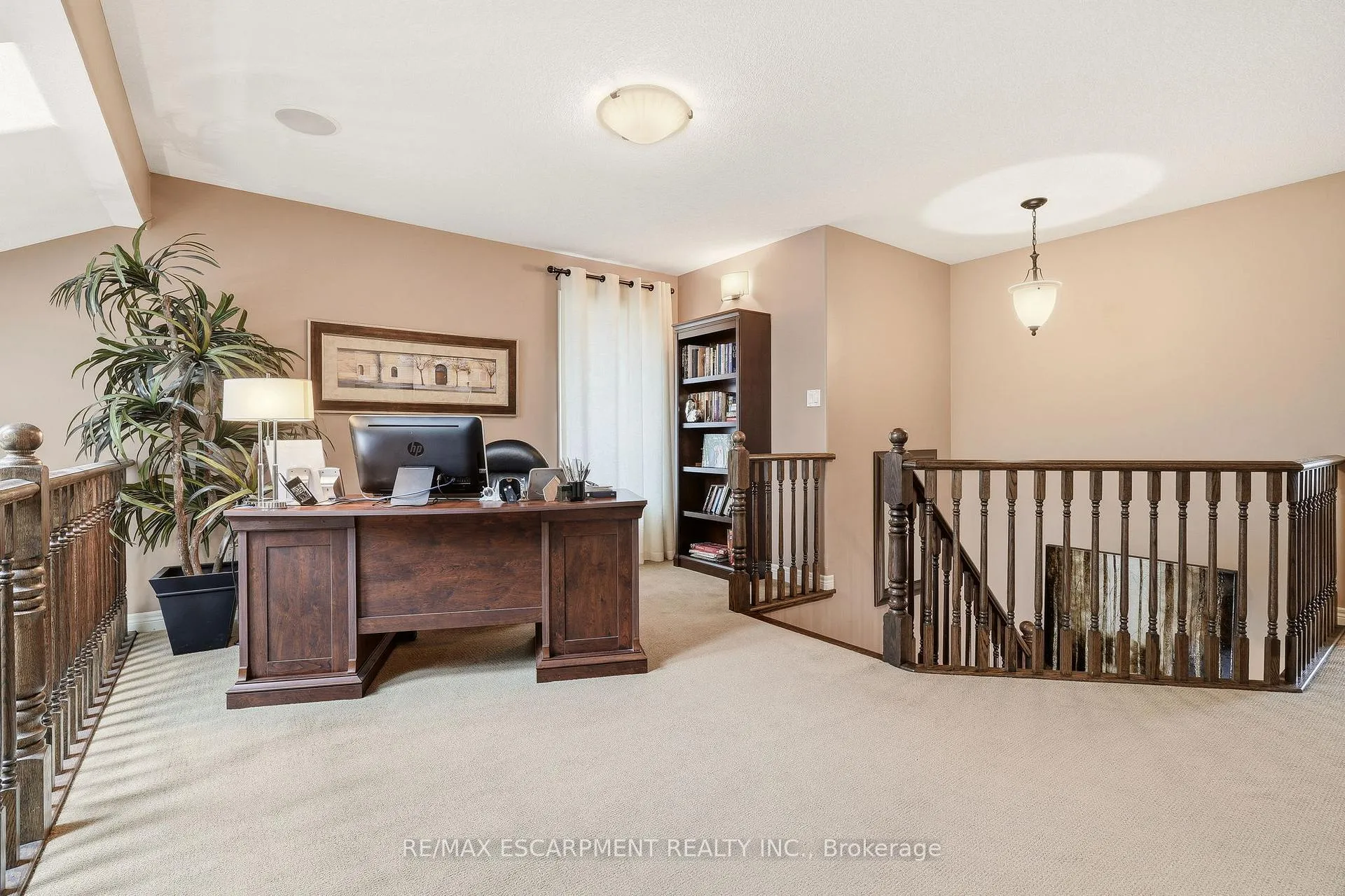 Photo 23 of 72 Mcgrath Court, Hamilton, Dundas — HOMEH