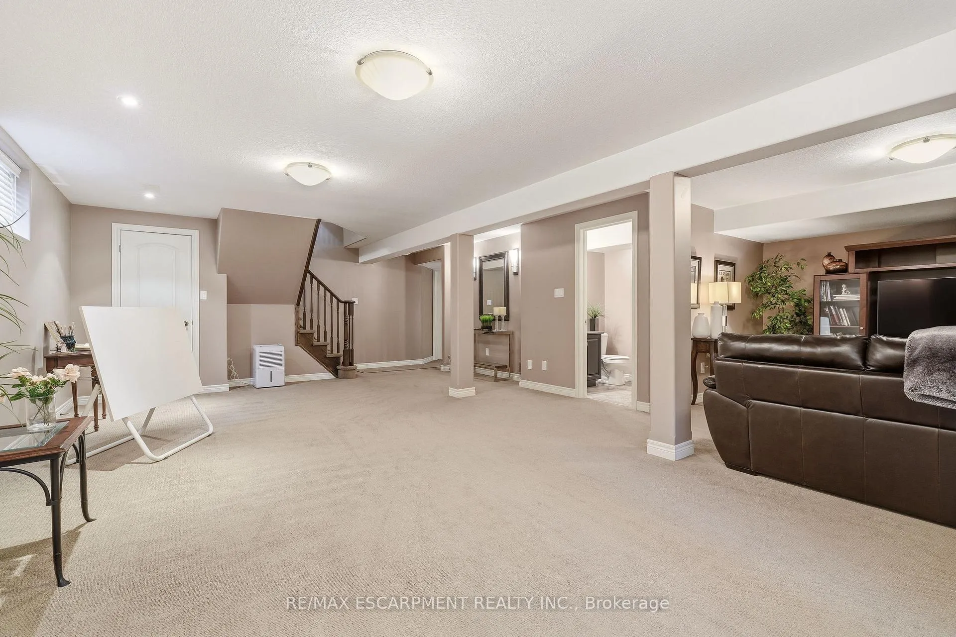 Photo 39 of 72 Mcgrath Court, Hamilton, Dundas — HOMEH