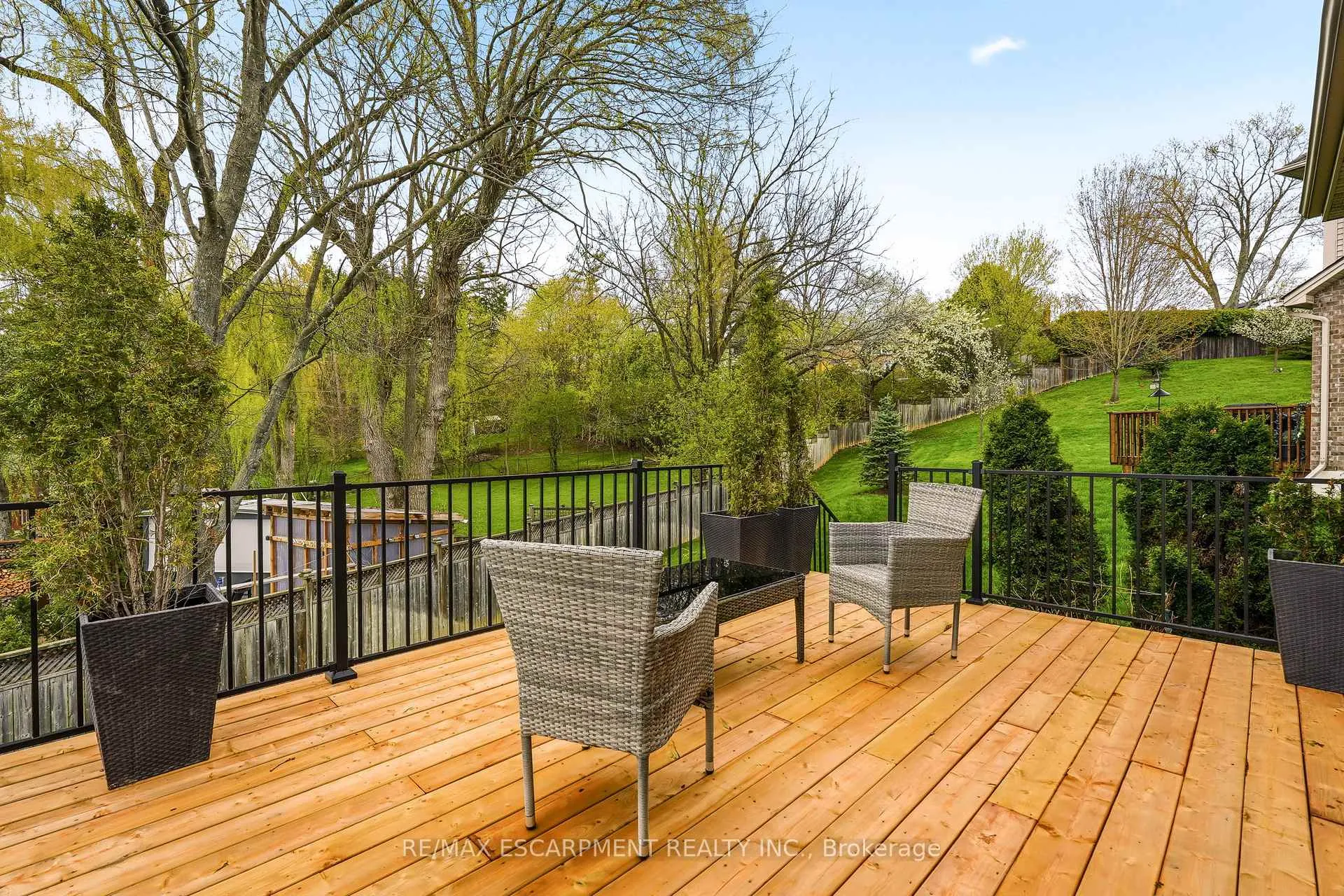 Photo 45 of 72 Mcgrath Court, Hamilton, Dundas — HOMEH