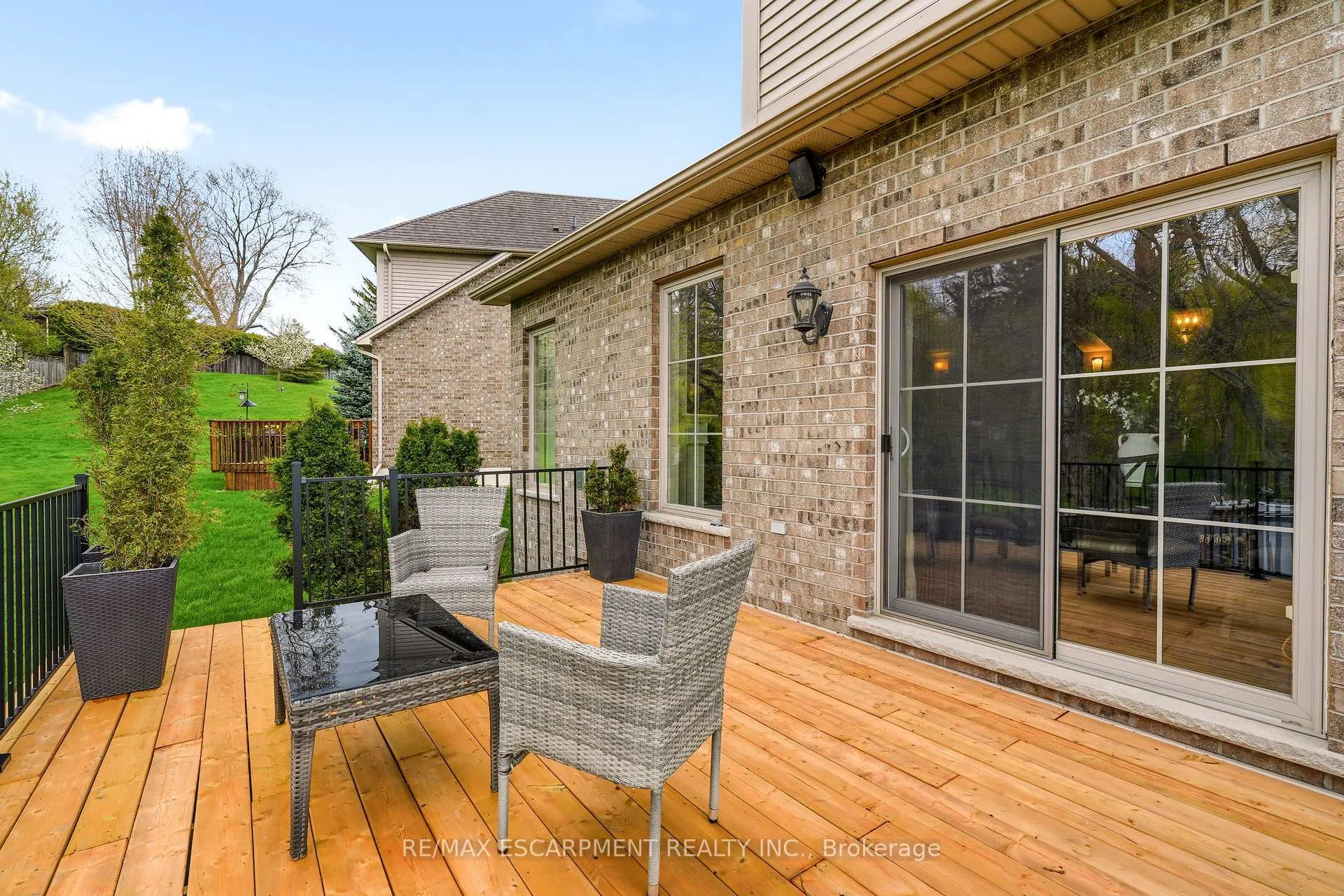 Photo 46 of 72 Mcgrath Court, Hamilton, Dundas — HOMEH