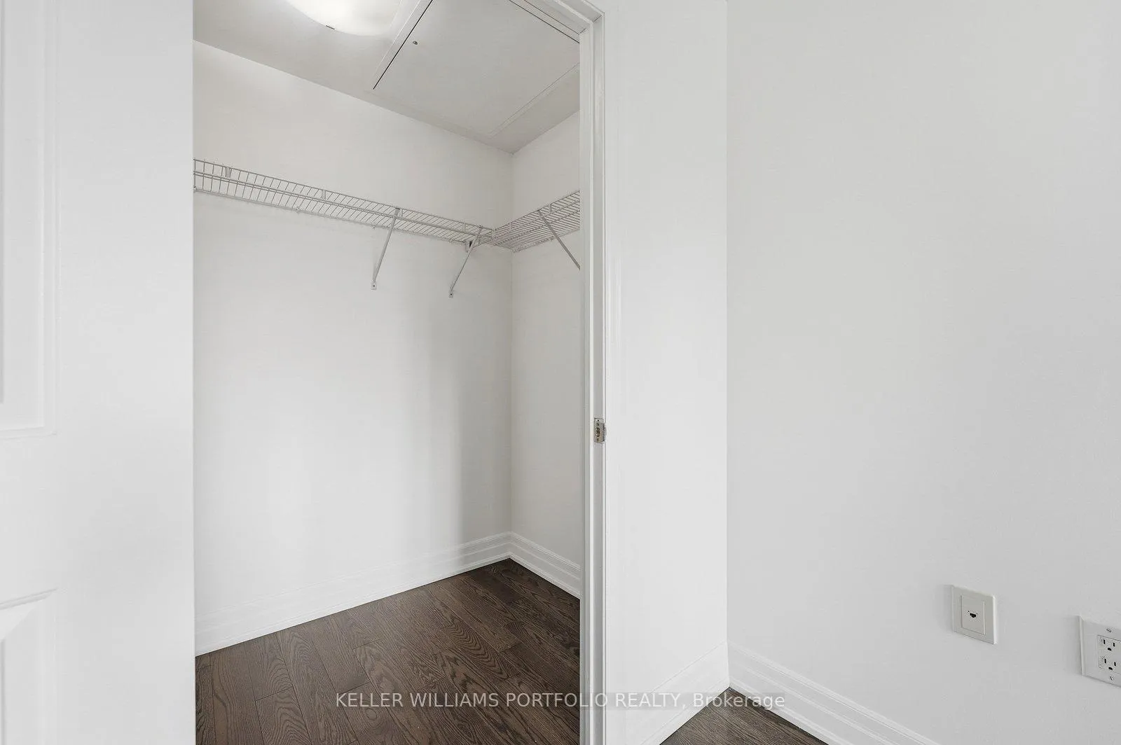 Photo 19 of Unit 1904, 8 The Esplanade, Toronto, Waterfront Communities — HOMEH