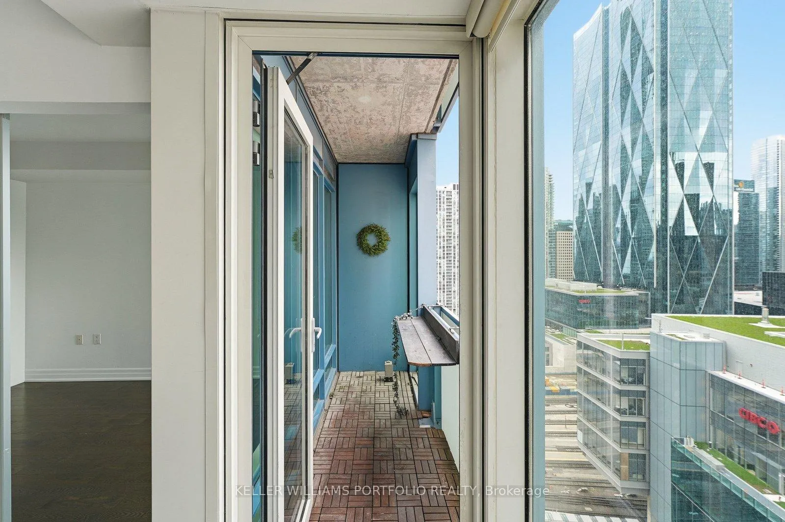 Photo 23 of Unit 1904, 8 The Esplanade, Toronto, Waterfront Communities — HOMEH