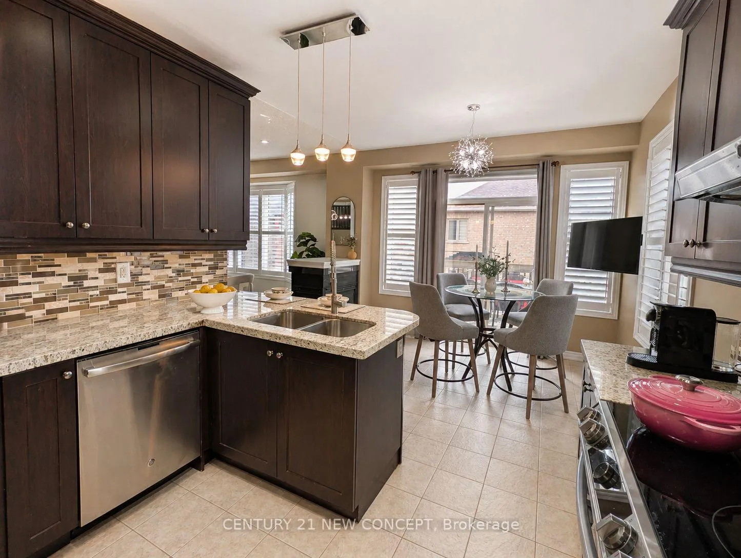 Photo 9 of 4266 Ryan Lane, Burlington, Alton — HOMEH