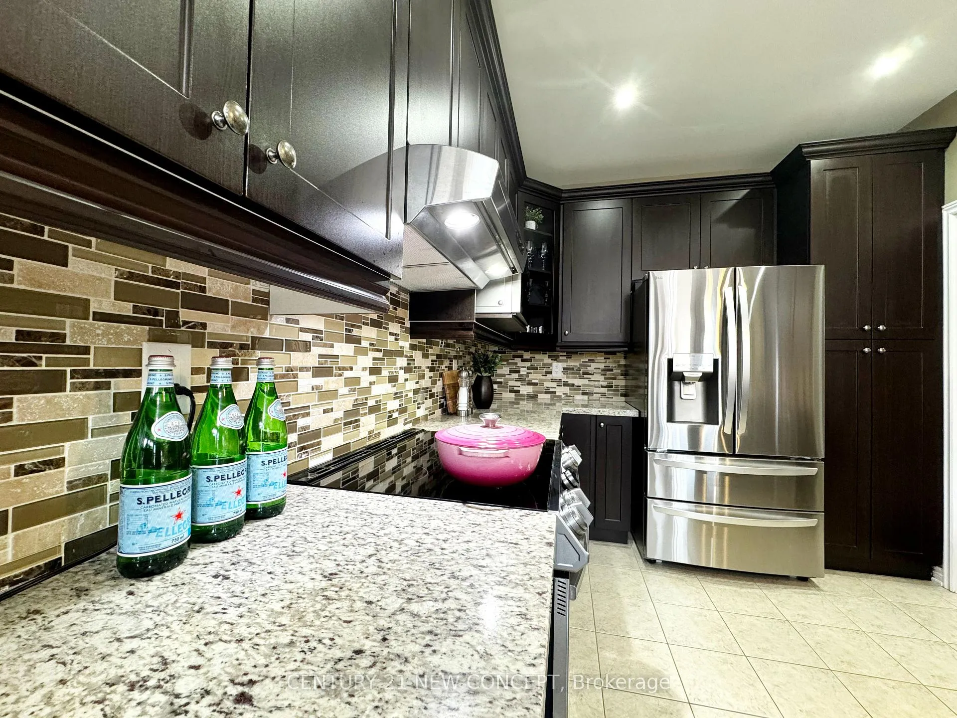 Photo 10 of 4266 Ryan Lane, Burlington, Alton — HOMEH