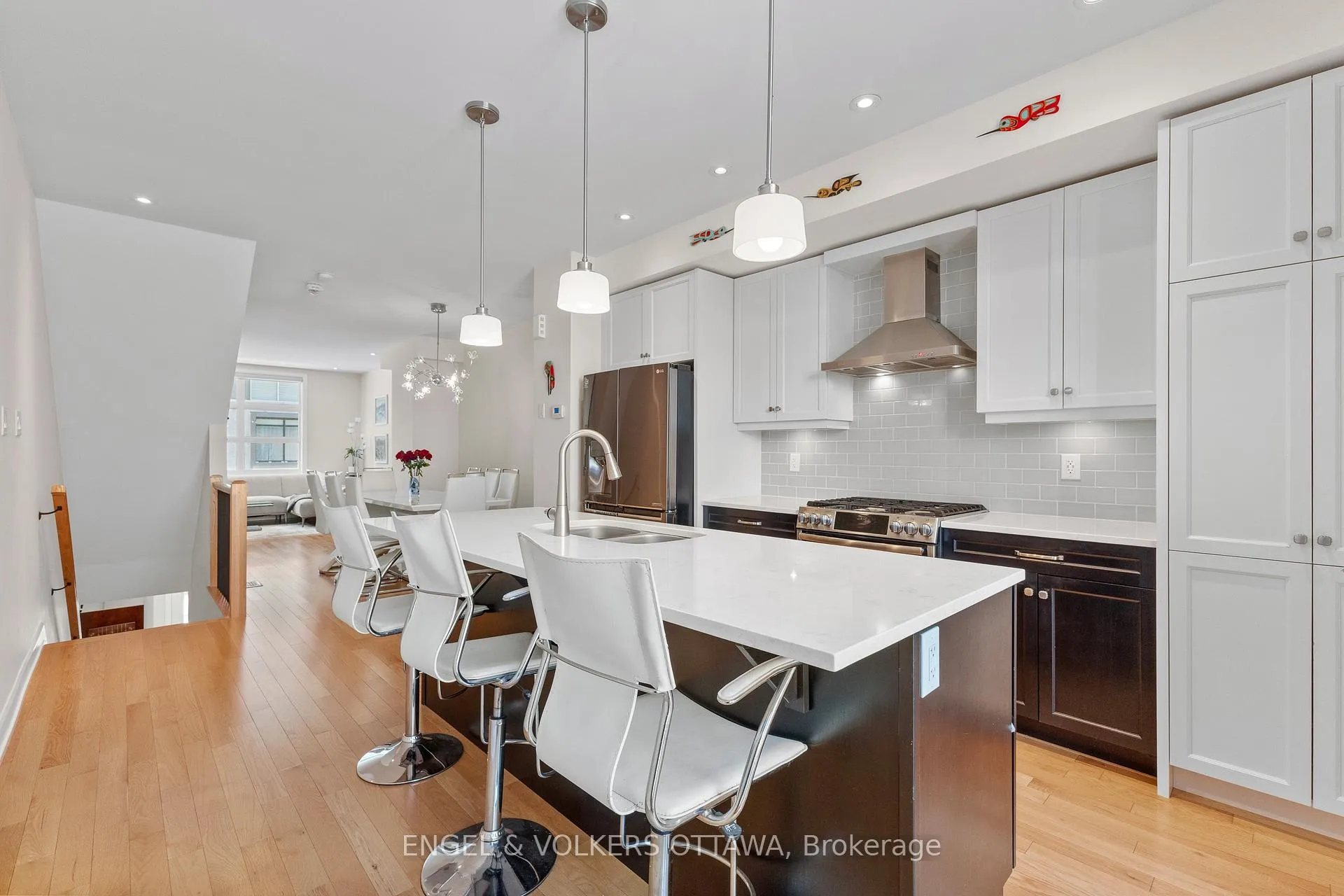 Photo 4 of 537 De Mazenod Avenue, Ottawa, Ottawa East — HOMEH