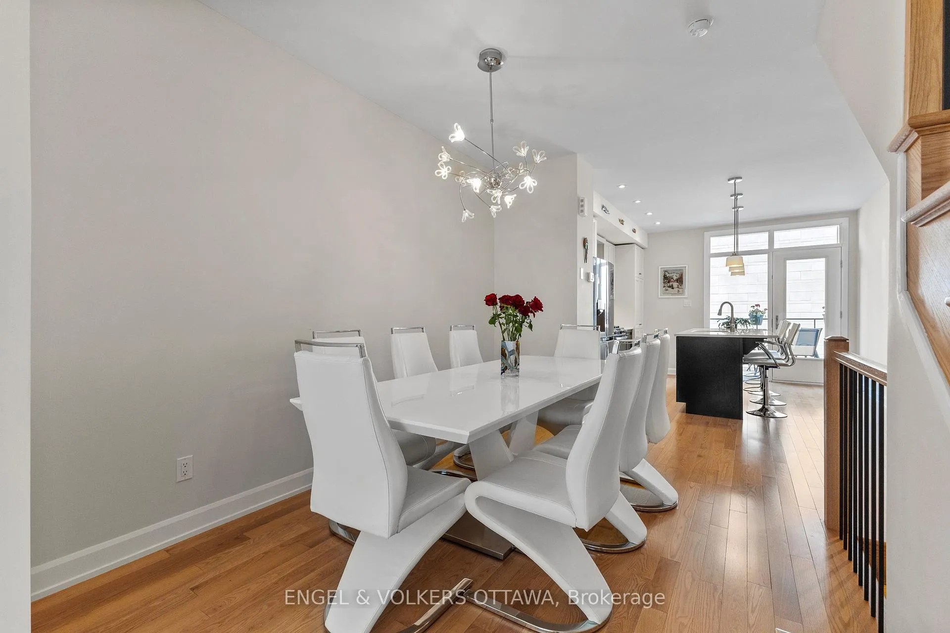 Photo 5 of 537 De Mazenod Avenue, Ottawa, Ottawa East — HOMEH