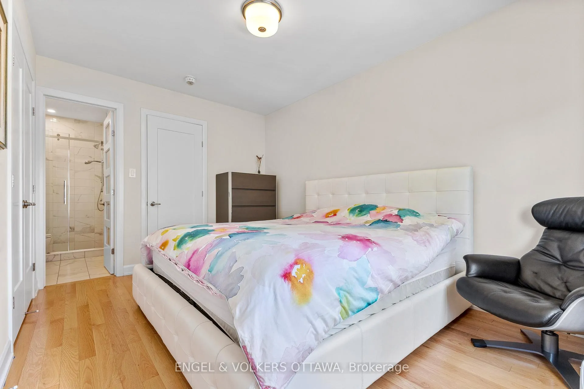 Photo 16 of 537 De Mazenod Avenue, Ottawa, Ottawa East — HOMEH
