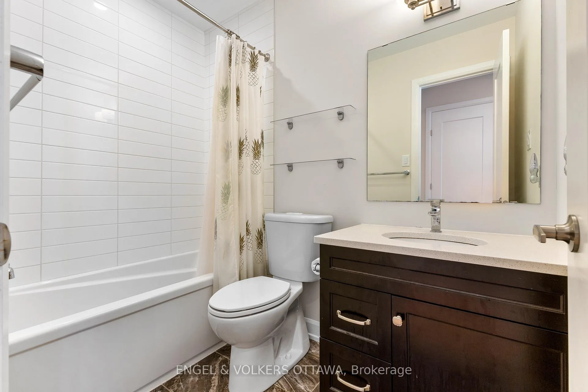 Photo 21 of 537 De Mazenod Avenue, Ottawa, Ottawa East — HOMEH