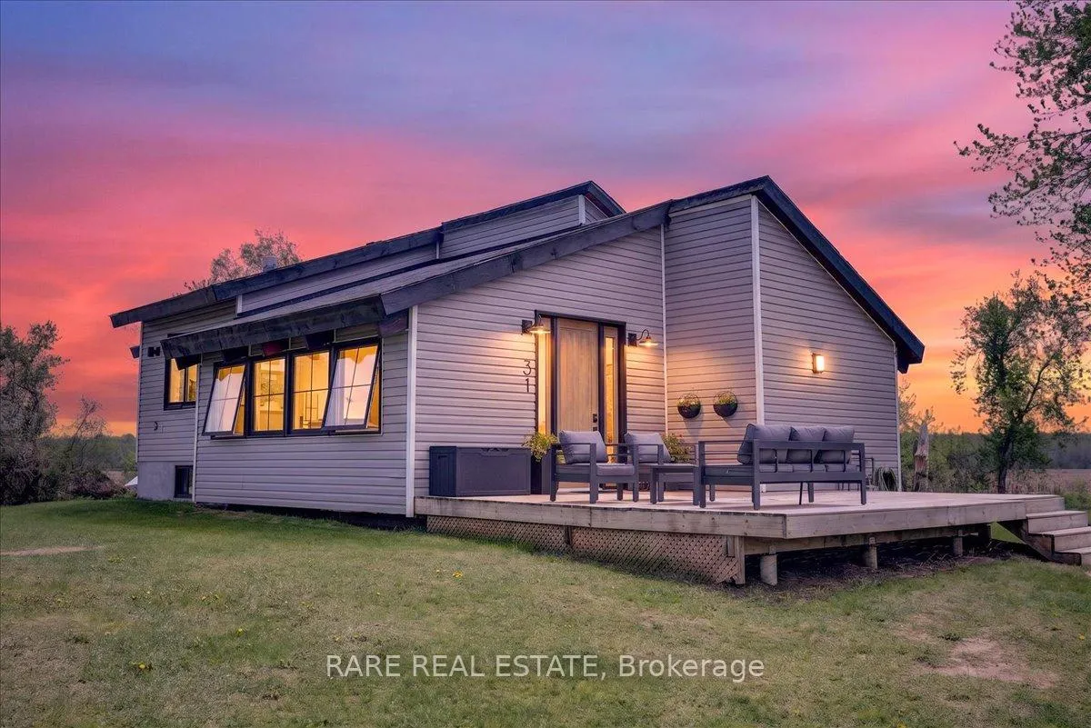 Photo 1 of 31 Creemore Avenue, Clearview, Rural Clearview — HOMEH