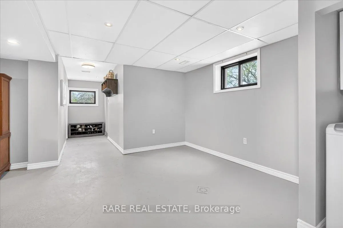 Photo 28 of 31 Creemore Avenue, Clearview, Rural Clearview — HOMEH