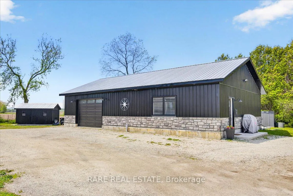 Photo 33 of 31 Creemore Avenue, Clearview, Rural Clearview — HOMEH