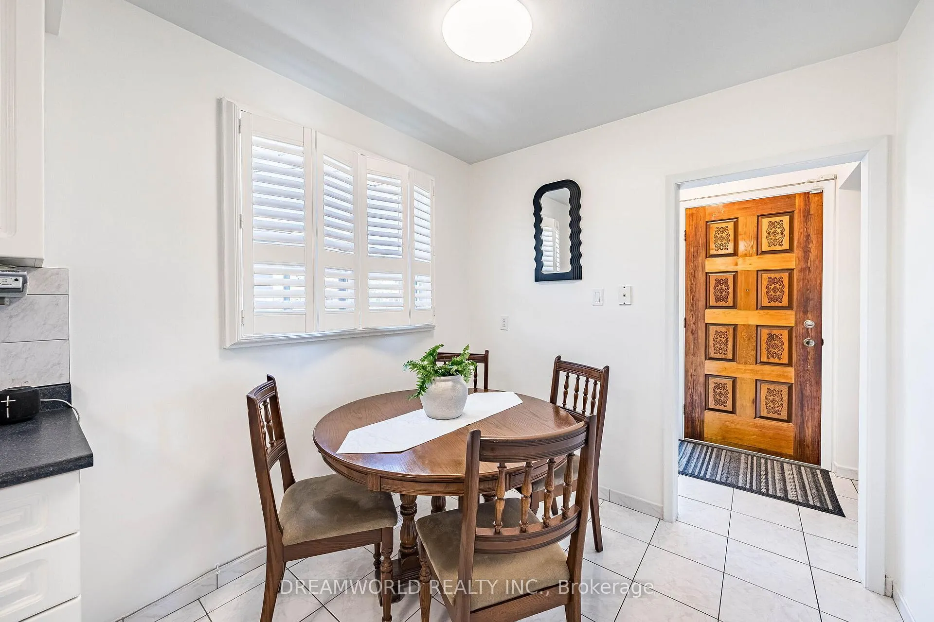 Photo 14 of 18 Hucknall Road, North York, York University Heights — HOMEH