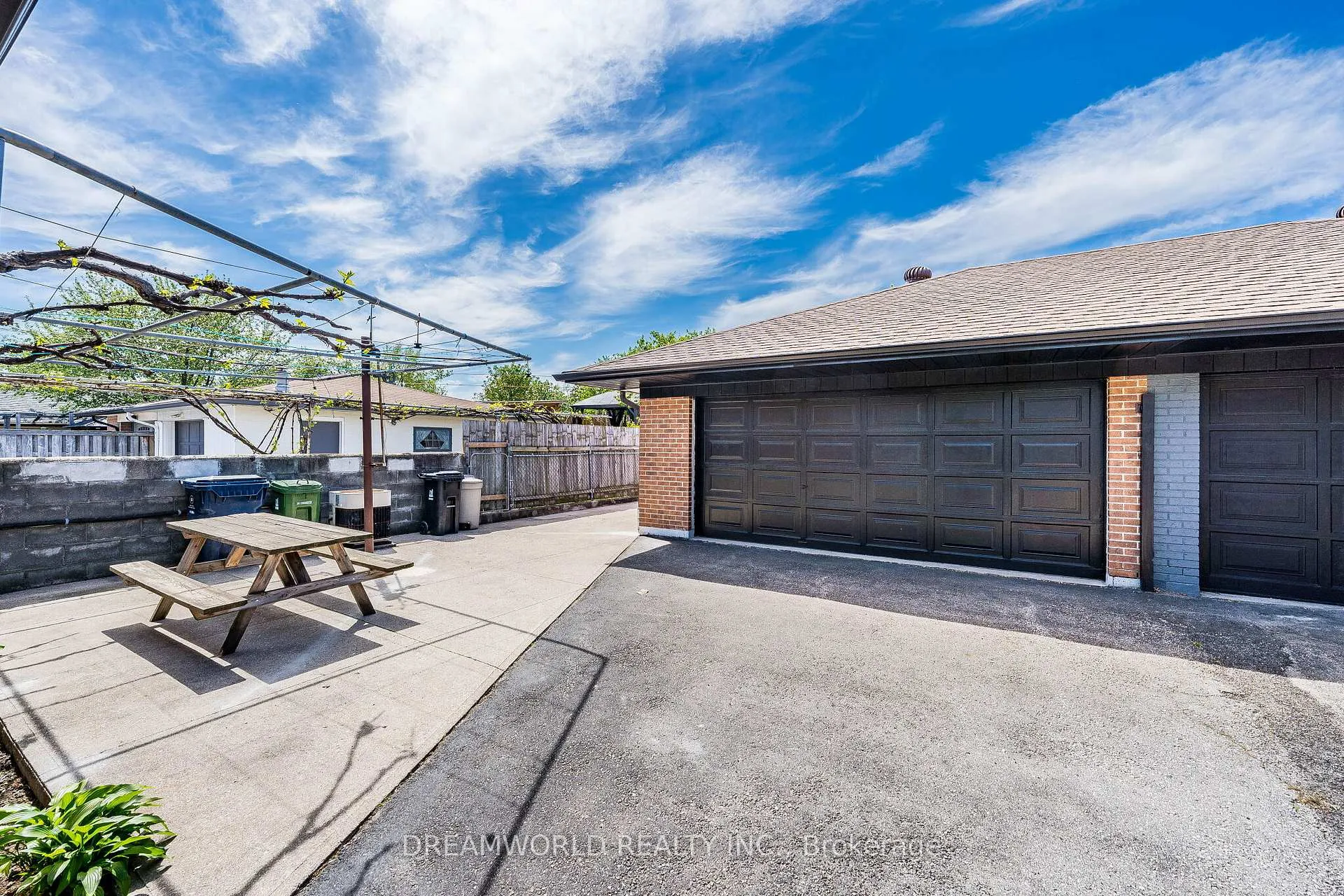 Photo 48 of 18 Hucknall Road, North York, York University Heights — HOMEH