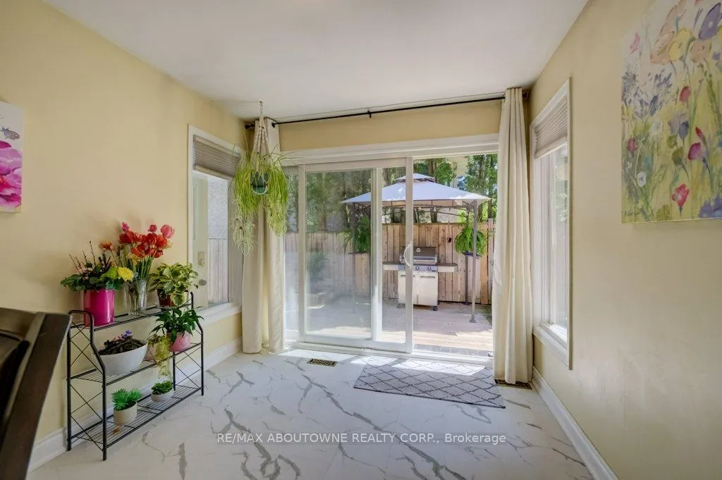Photo 10 of 1300 Old Bridle Path, Oakville, Glen Abbey — HOMEH
