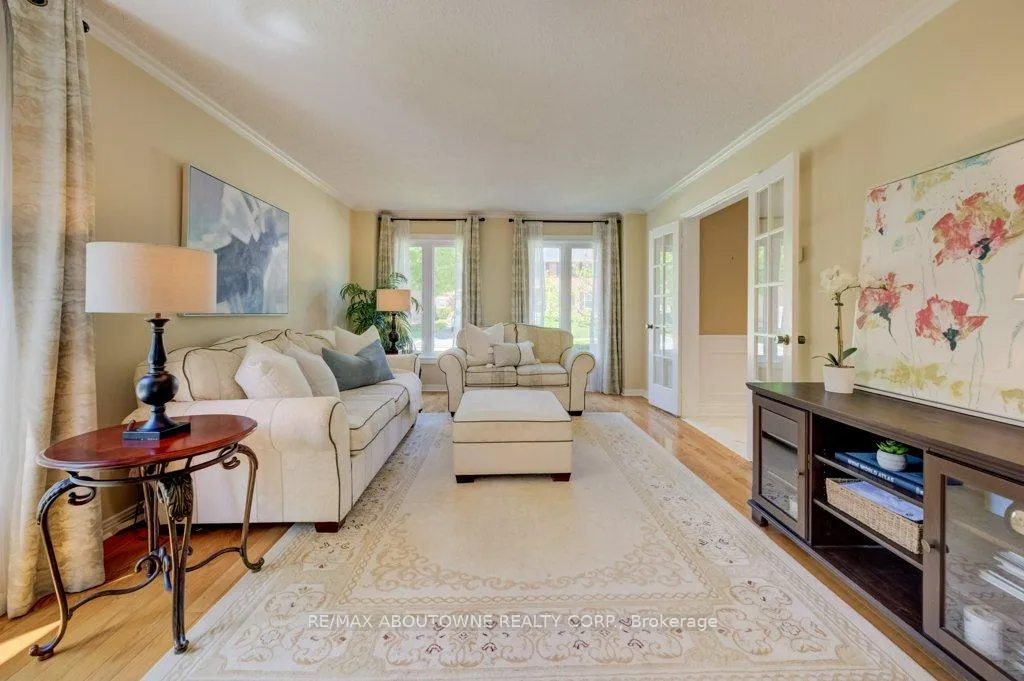 Photo 13 of 1300 Old Bridle Path, Oakville, Glen Abbey — HOMEH