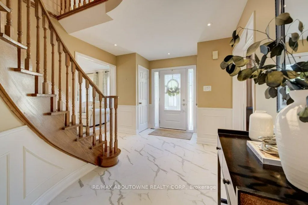 Photo 16 of 1300 Old Bridle Path, Oakville, Glen Abbey — HOMEH