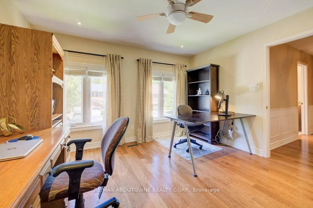 Photo 23 of 1300 Old Bridle Path, Oakville, Glen Abbey — HOMEH