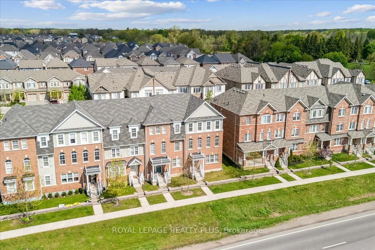 Photo 1 of Unit 74, 22 Spring Creek Drive, Hamilton, Waterdown — HOMEH