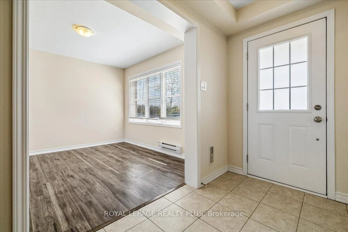 Photo 6 of Unit 74, 22 Spring Creek Drive, Hamilton, Waterdown — HOMEH