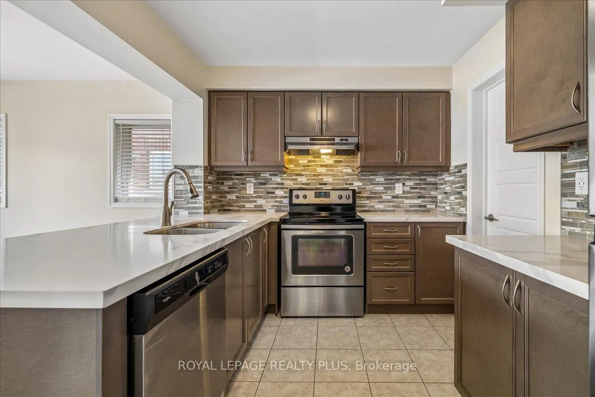 Photo 20 of Unit 74, 22 Spring Creek Drive, Hamilton, Waterdown — HOMEH