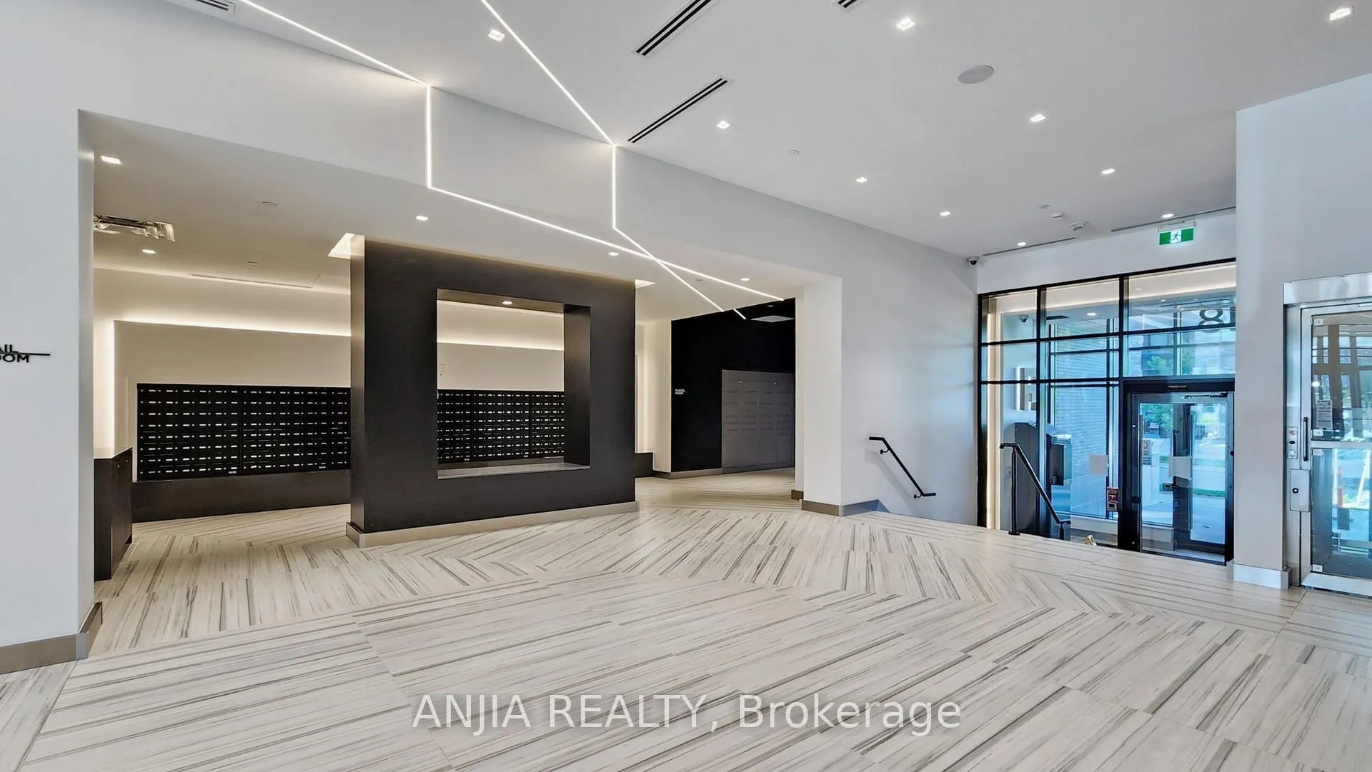 Photo 5 of Unit 3106, 18 Water Walk Drive, Markham, Unionville — HOMEH