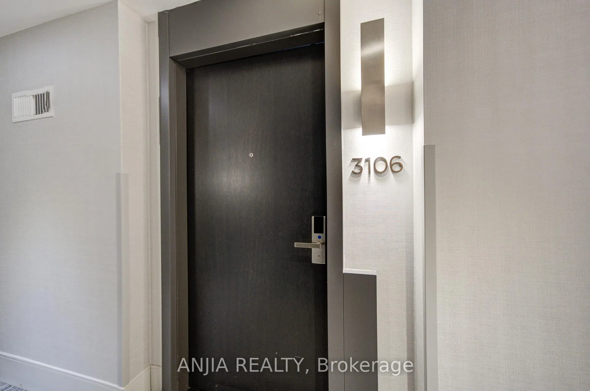 Photo 7 of Unit 3106, 18 Water Walk Drive, Markham, Unionville — HOMEH