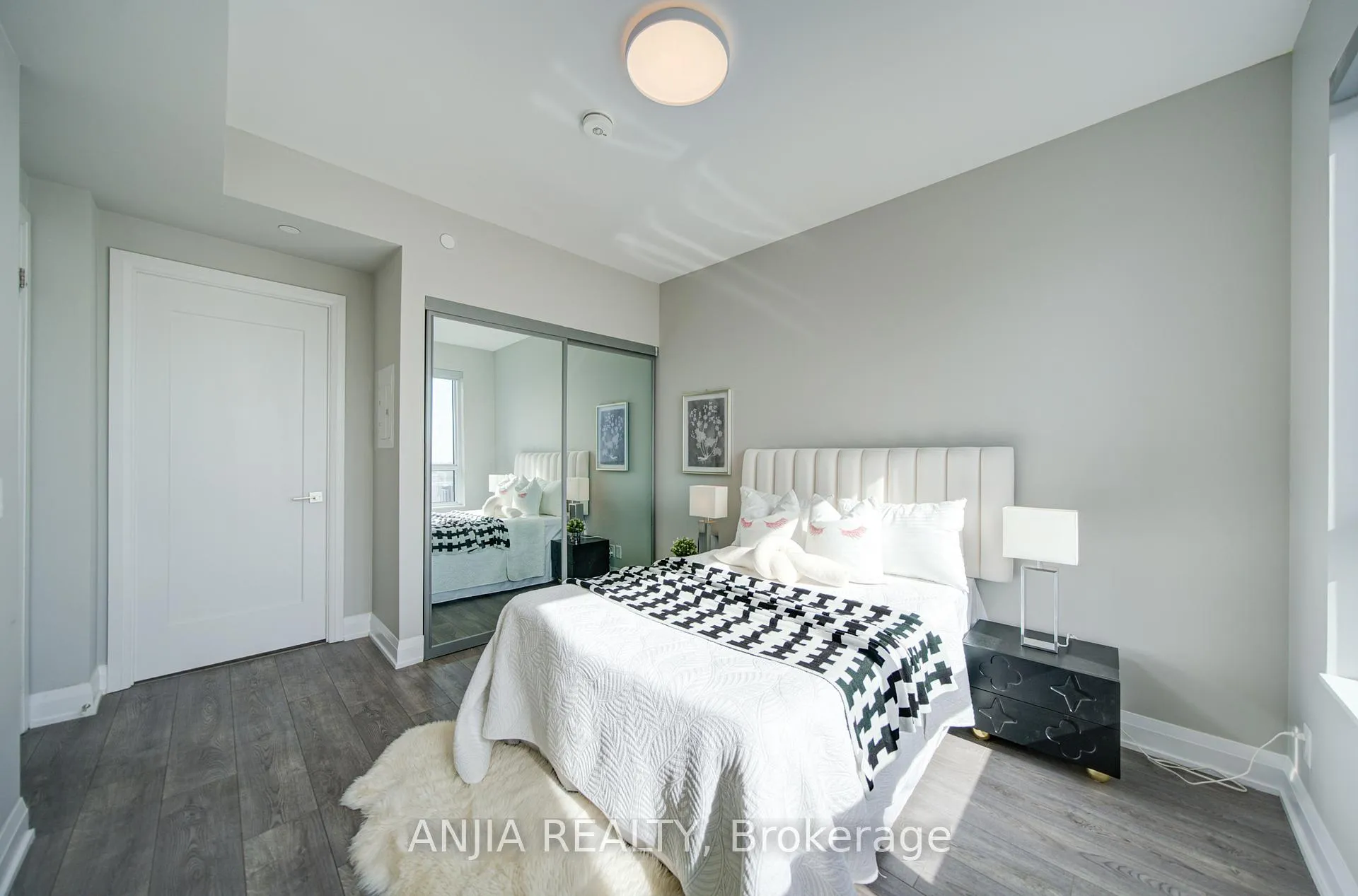 Photo 34 of Unit 3106, 18 Water Walk Drive, Markham, Unionville — HOMEH