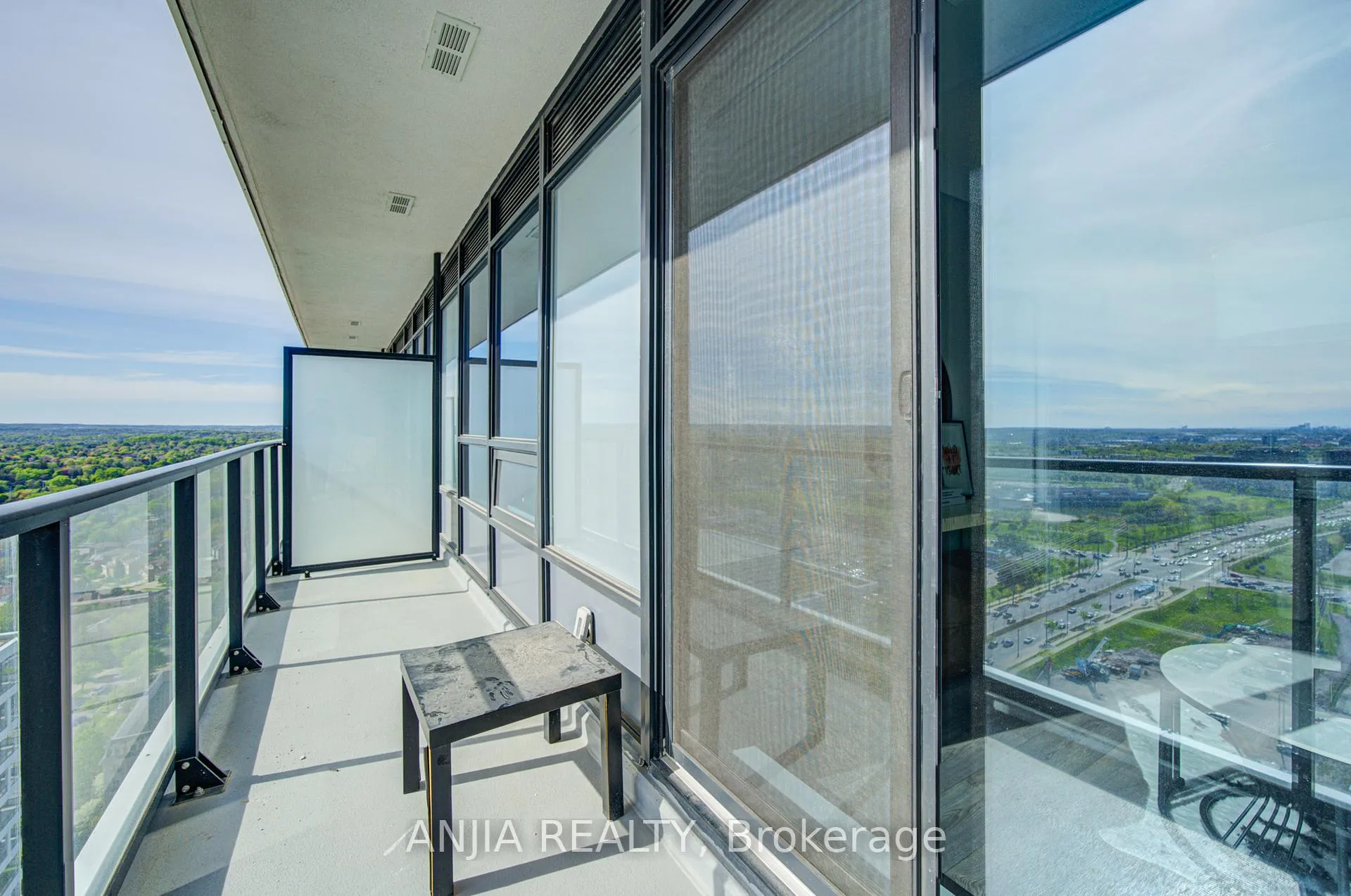 Photo 42 of Unit 3106, 18 Water Walk Drive, Markham, Unionville — HOMEH