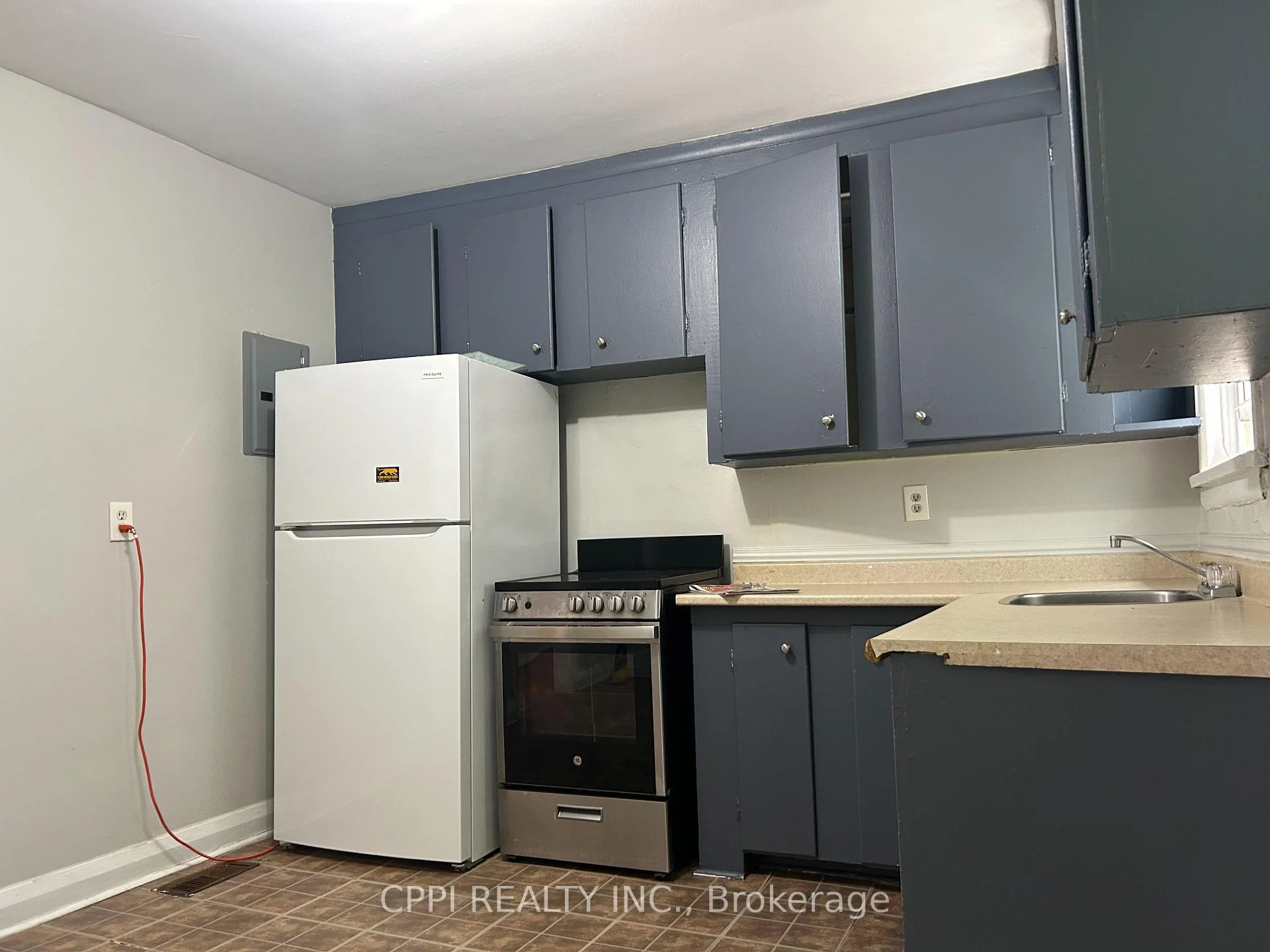Photo 2 of Unit 202, 106 Old Kingston Road, Ajax, Central West — HOMEH