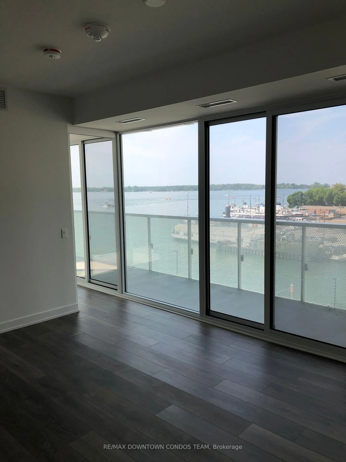 Photo 19 of Unit 511, 15 Queens Quay E, Toronto, Waterfront Communities — HOMEH