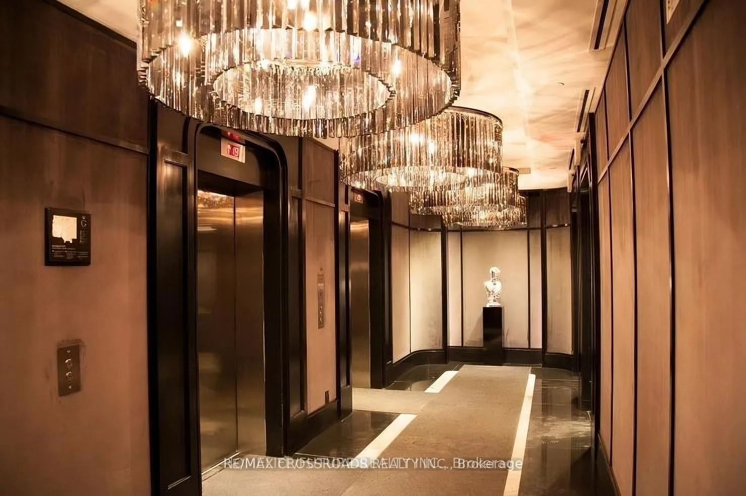 Photo 2 of Unit 1308, 88 Blue Jays Way, Toronto, Waterfront Communities — HOMEH