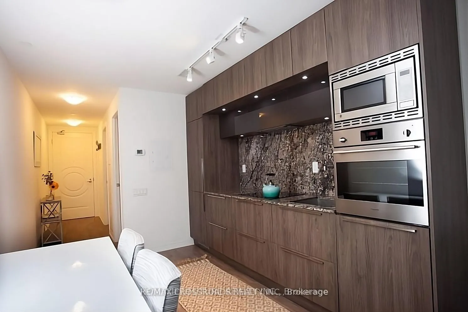 Photo 7 of Unit 1308, 88 Blue Jays Way, Toronto, Waterfront Communities — HOMEH