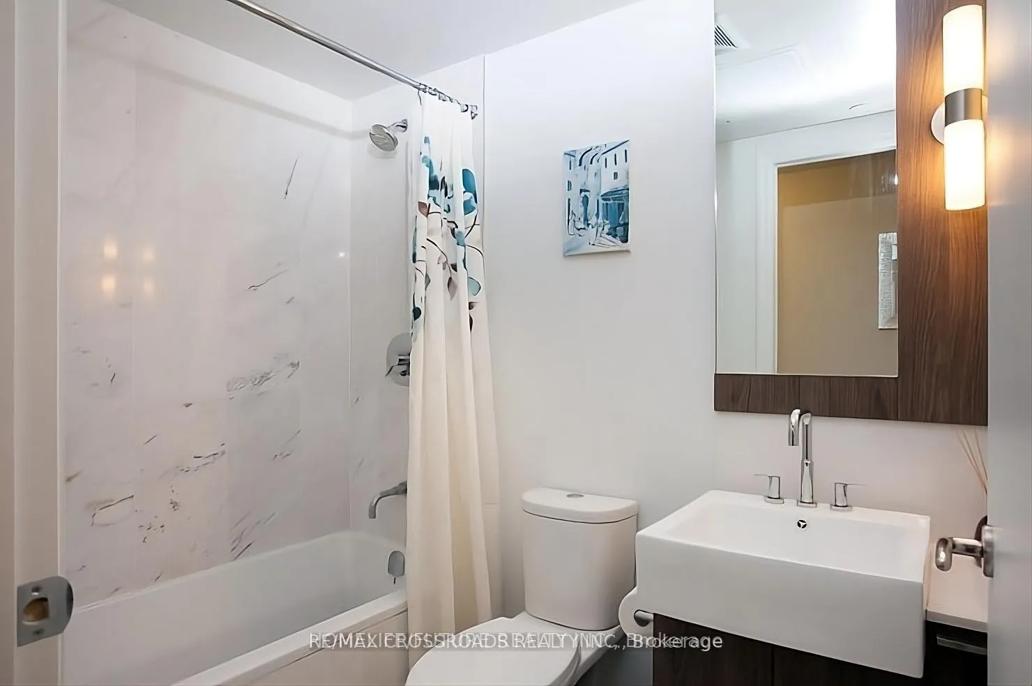 Photo 9 of Unit 1308, 88 Blue Jays Way, Toronto, Waterfront Communities — HOMEH