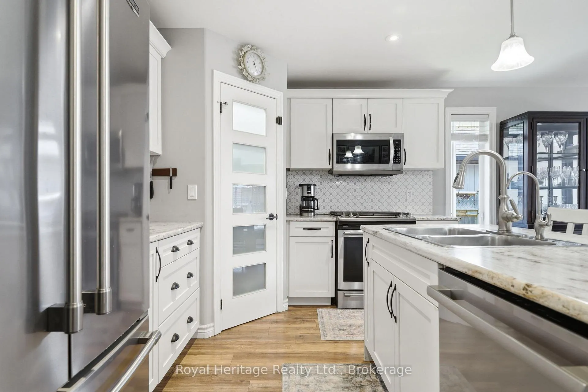 Photo 10 of 58 Glenview Crescent, Belleville, Belleville Ward — HOMEH