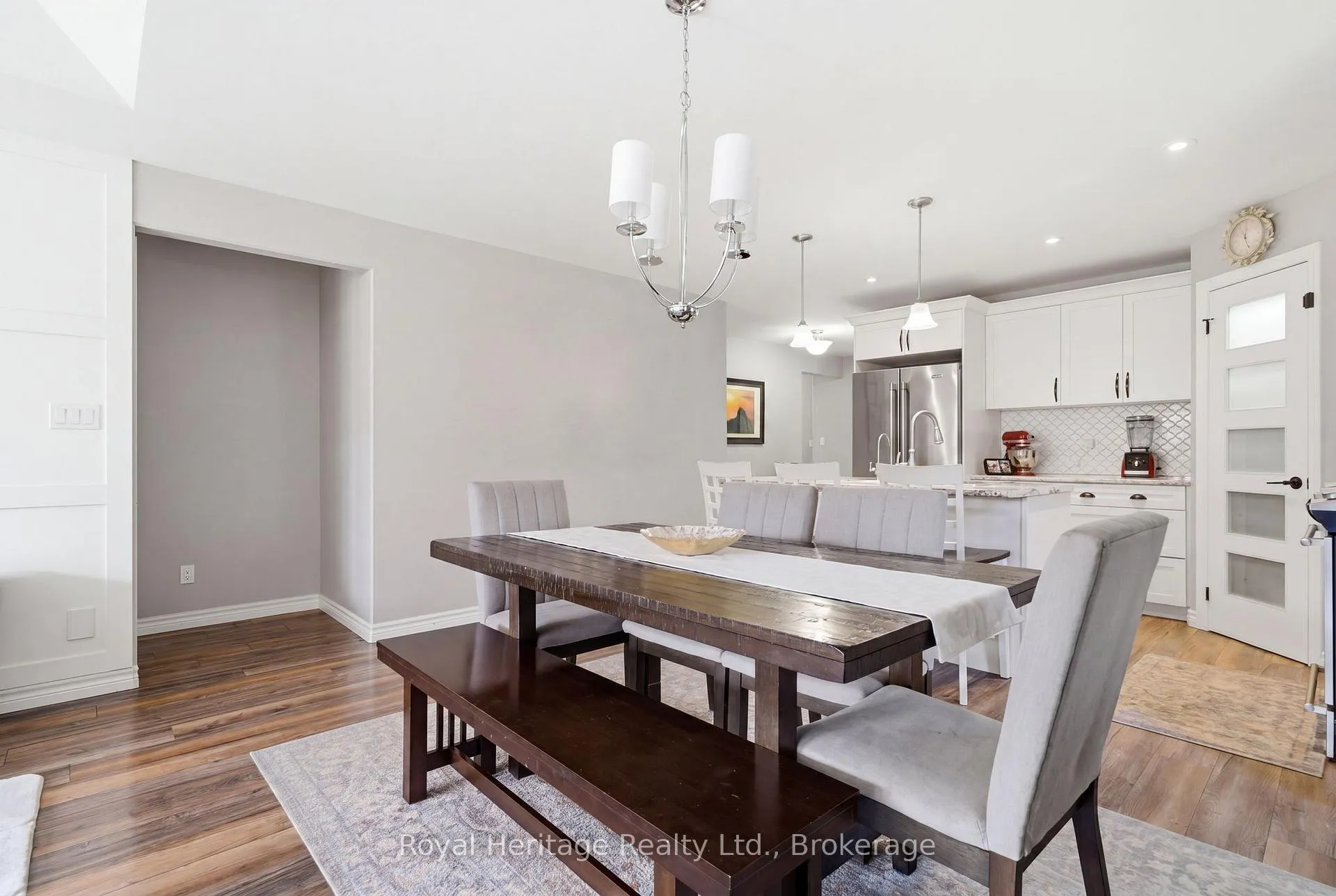 Photo 12 of 58 Glenview Crescent, Belleville, Belleville Ward — HOMEH