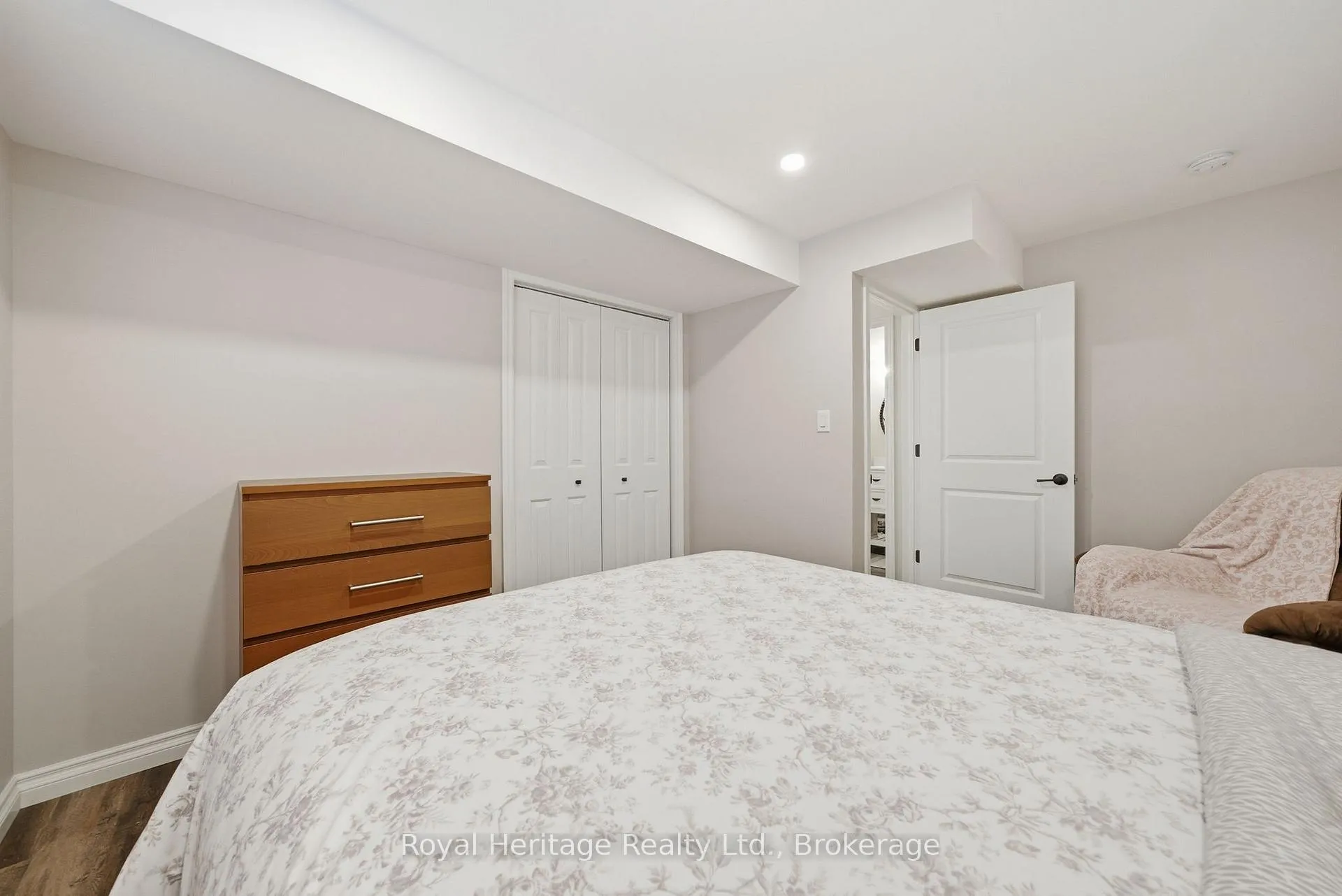 Photo 21 of 58 Glenview Crescent, Belleville, Belleville Ward — HOMEH