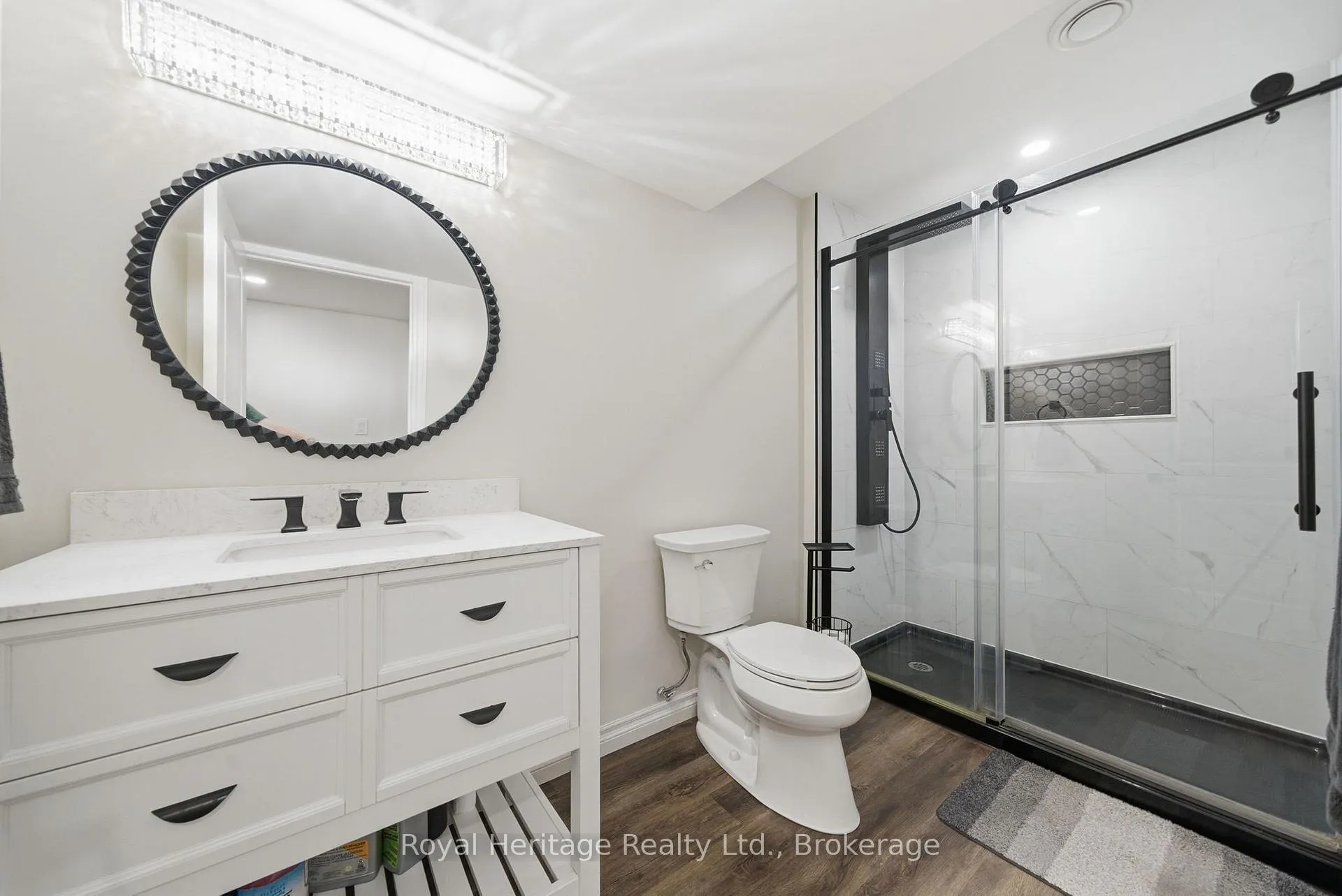 Photo 32 of 58 Glenview Crescent, Belleville, Belleville Ward — HOMEH
