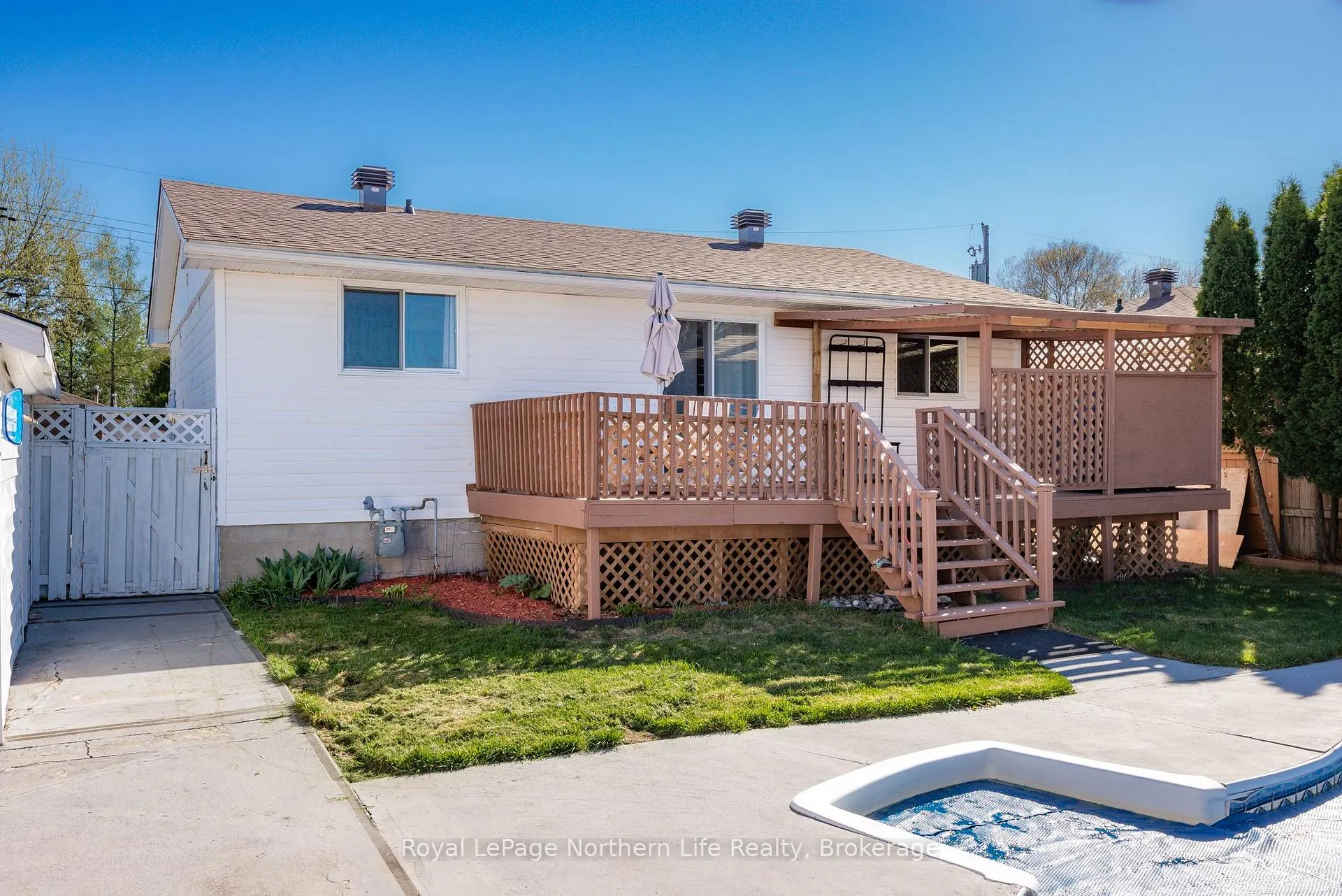 Photo 8 of 99 Strathcona Drive, North Bay, Ferris — HOMEH
