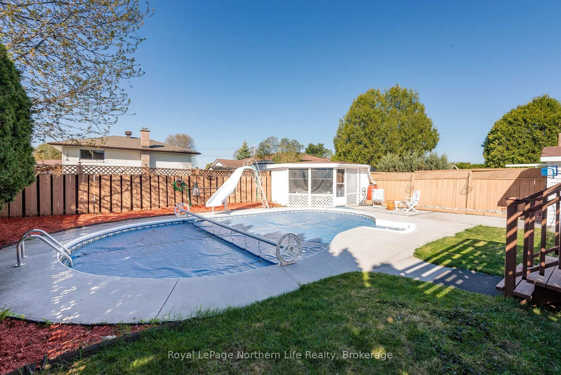 Photo 12 of 99 Strathcona Drive, North Bay, Ferris — HOMEH
