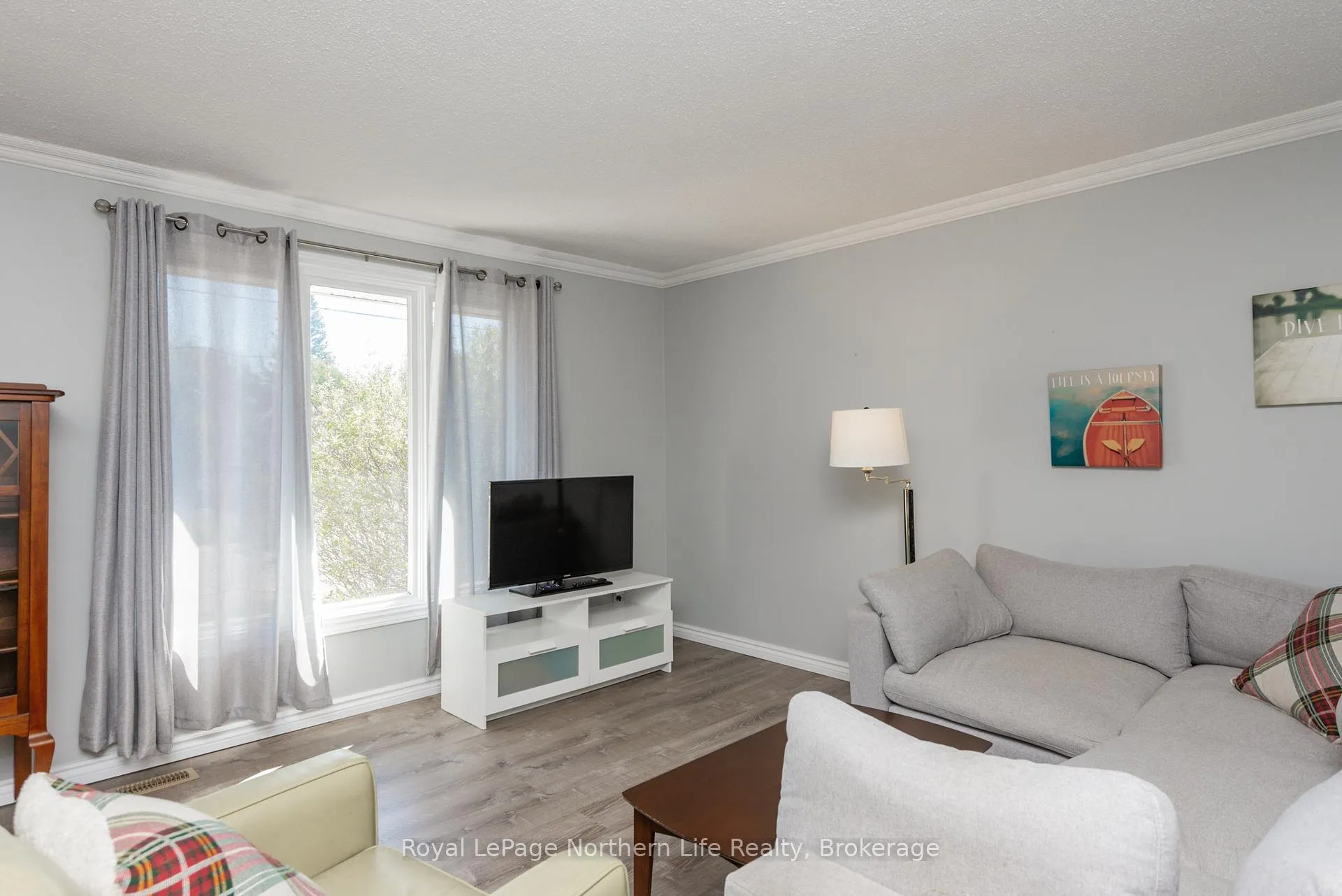 Photo 21 of 99 Strathcona Drive, North Bay, Ferris — HOMEH