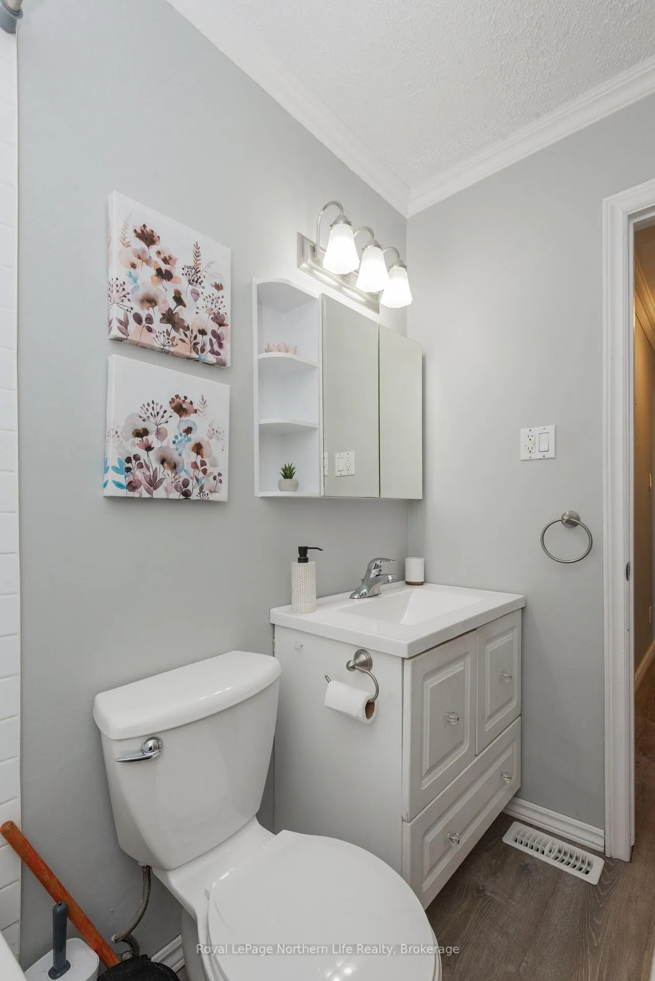Photo 34 of 99 Strathcona Drive, North Bay, Ferris — HOMEH