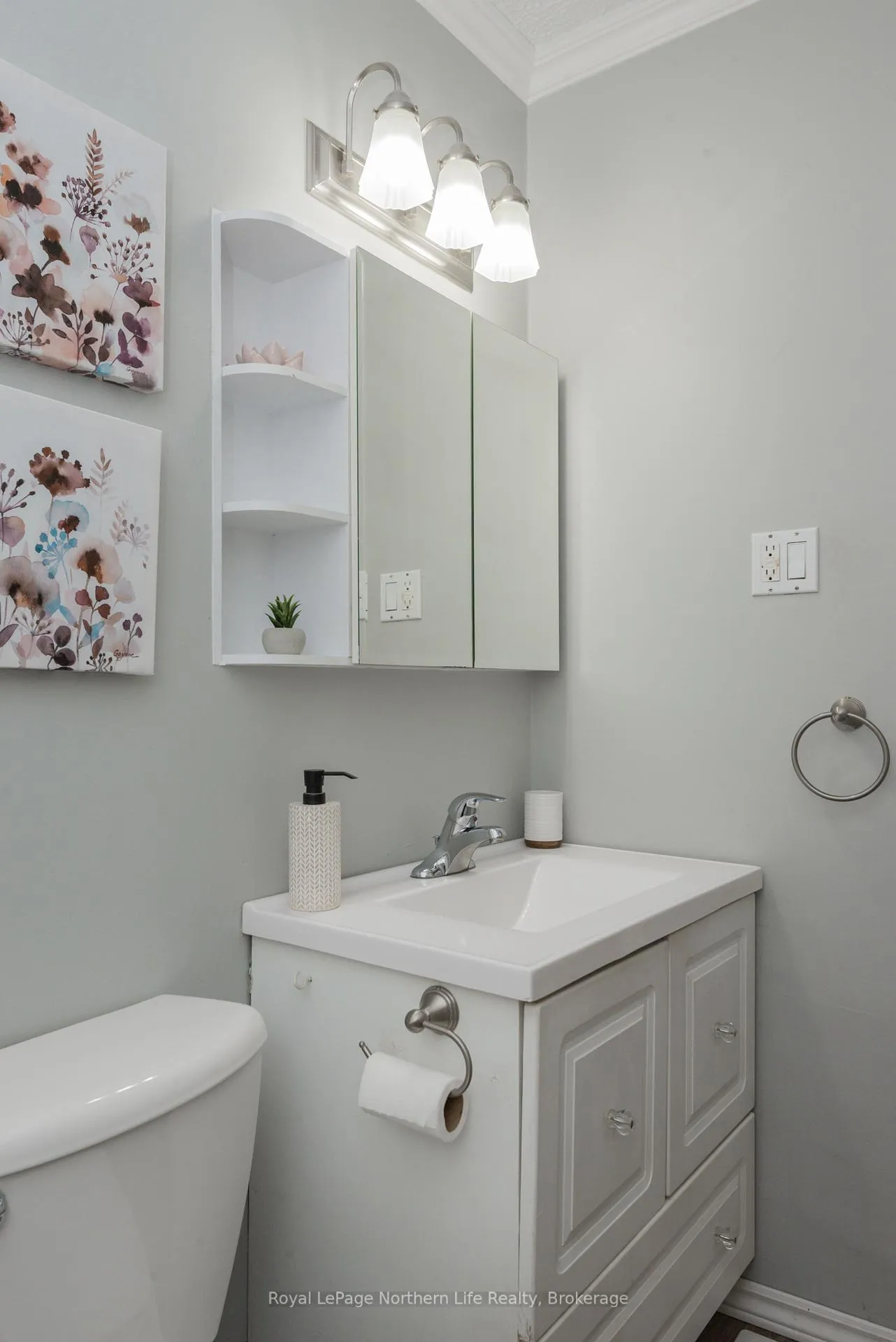 Photo 35 of 99 Strathcona Drive, North Bay, Ferris — HOMEH