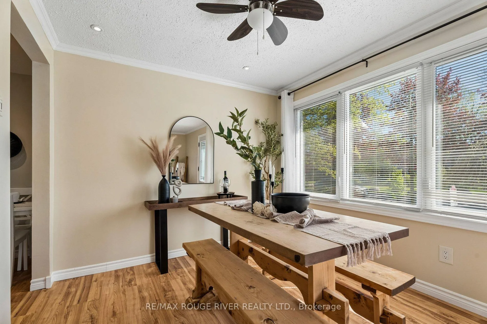 Photo 7 of 20 Lorne Street, Georgina, Sutton & Jackson's Point — HOMEH