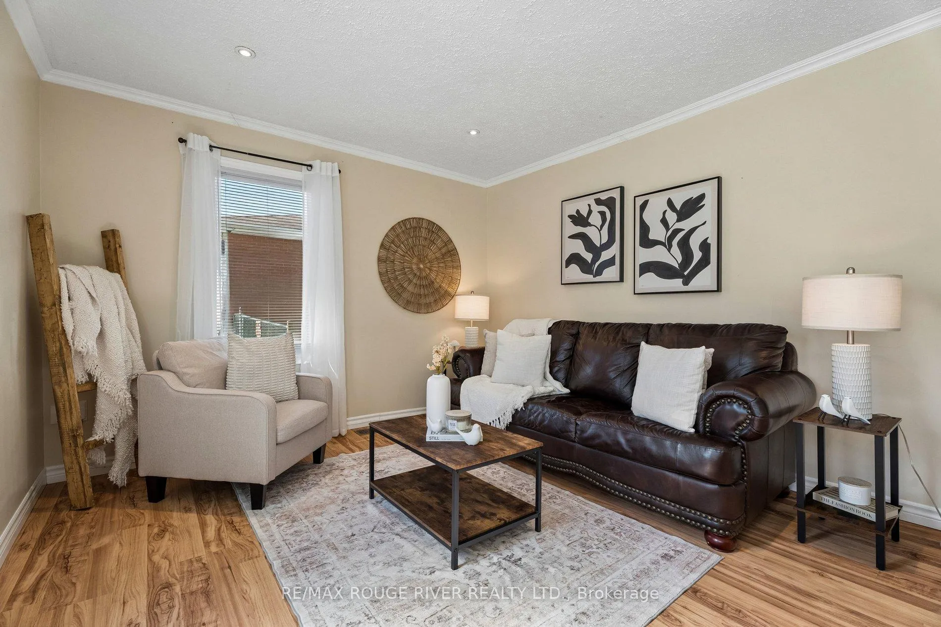 Photo 9 of 20 Lorne Street, Georgina, Sutton & Jackson's Point — HOMEH
